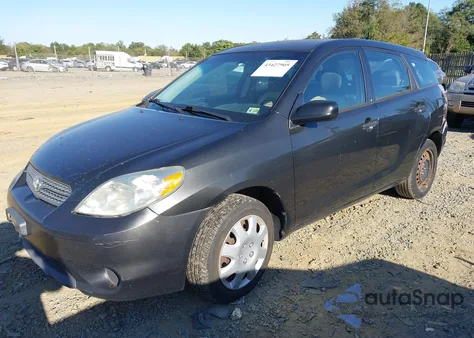2005 Toyota Matrix z USA, uszkodzony, nr VIN 2T1KR32E85C324027